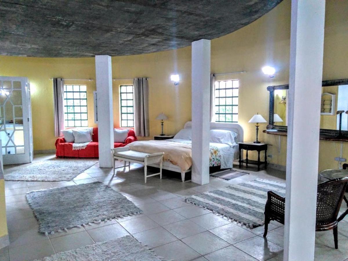 Villa Serena Bed & Breakfast Embu Buitenkant foto