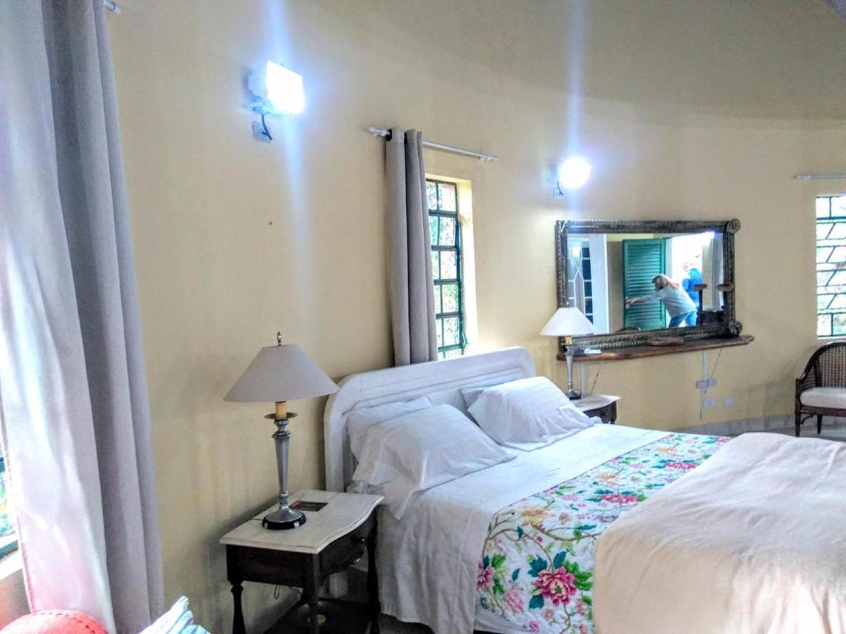 Villa Serena Bed & Breakfast Embu Buitenkant foto